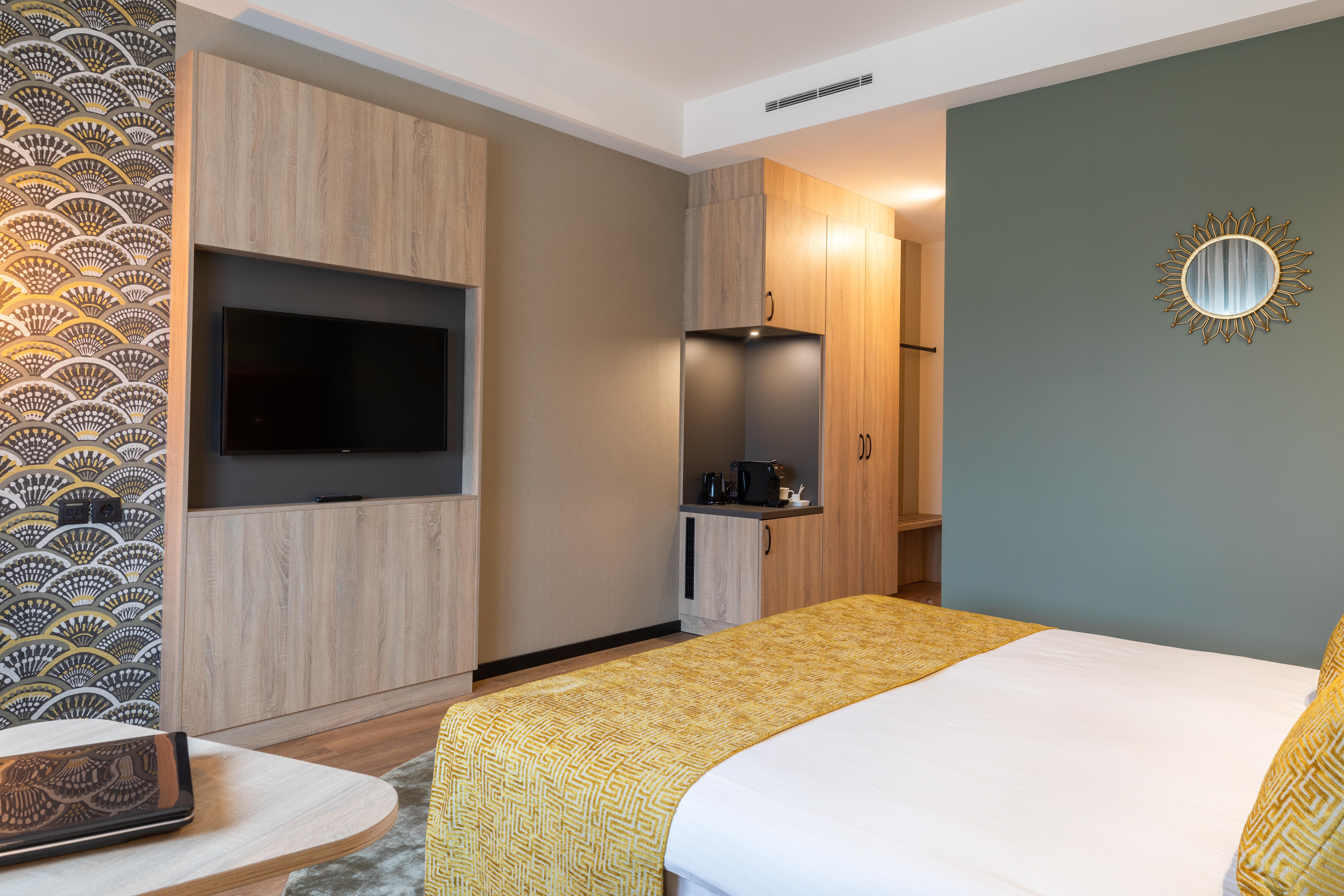Shanghai Holland Hotel