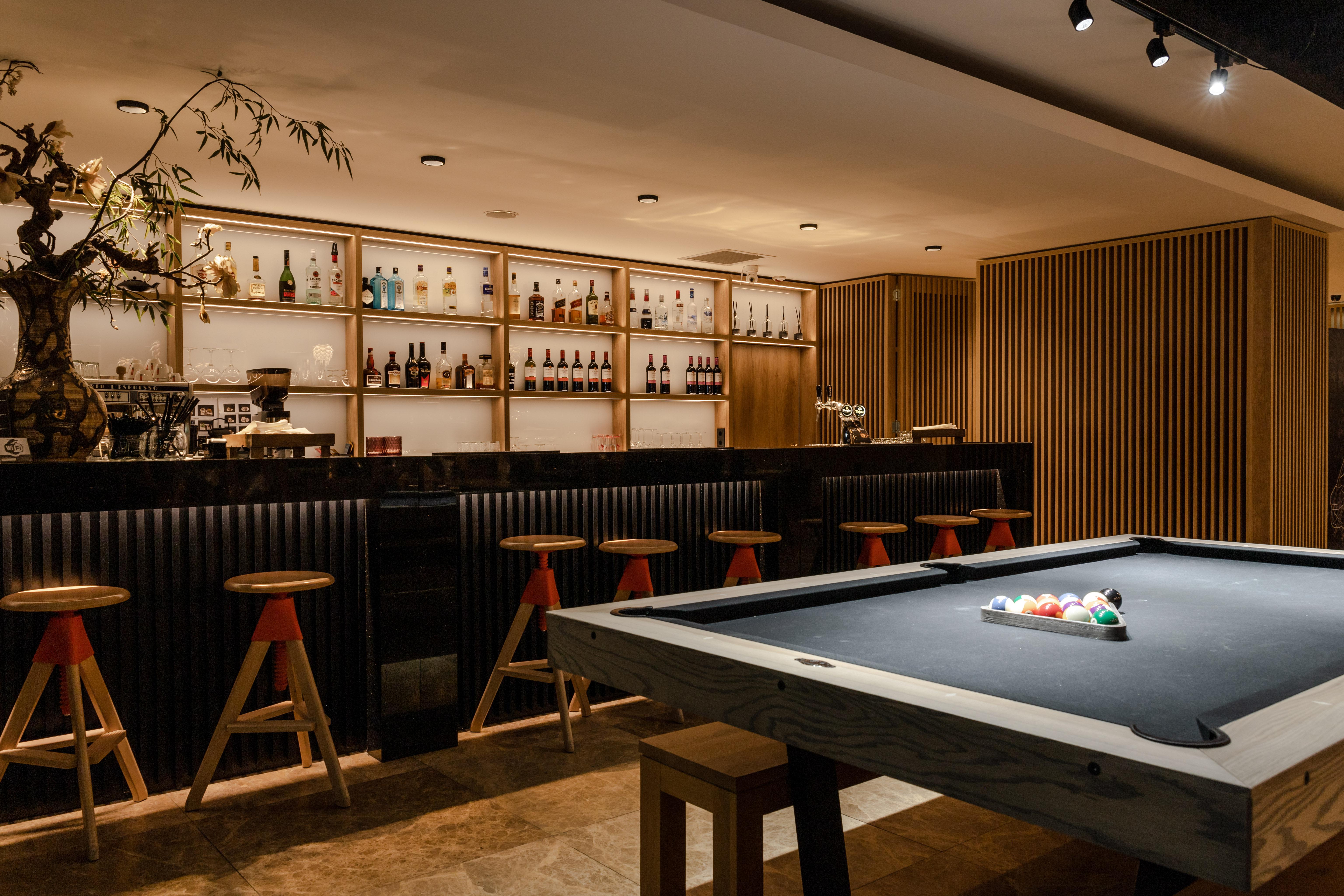 Shanghai Holland 4*