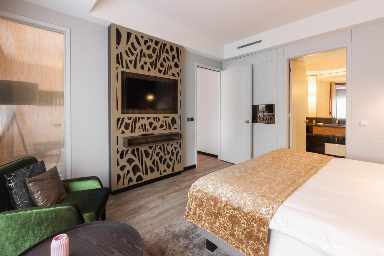 Shanghai Holland 4*